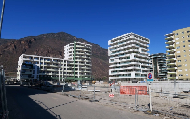Prati di Gries - edificio residenziale in legno (04)