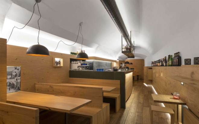 Bar R (02)