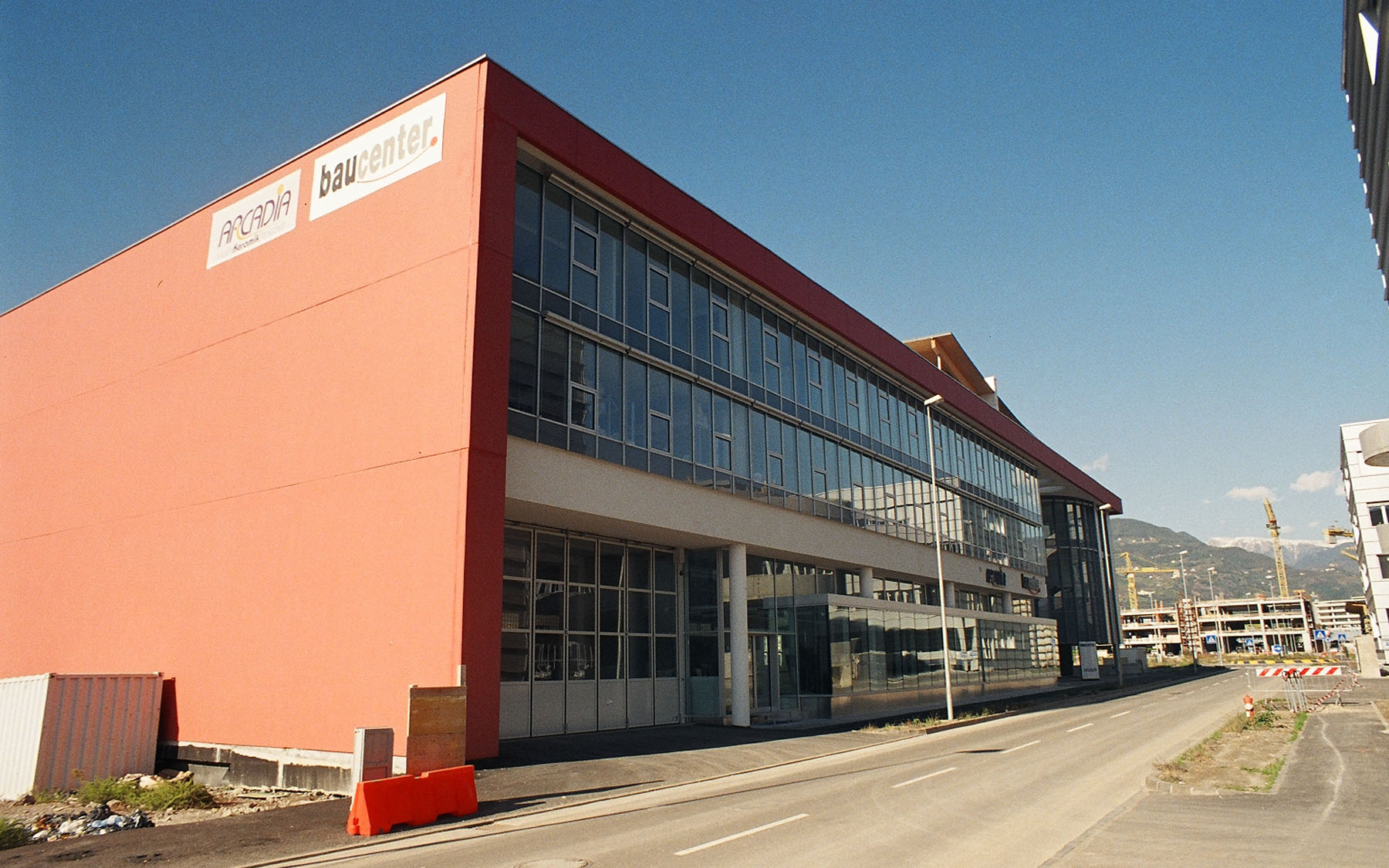 Baucenter & Arcadia, 2003 - Bozen (BZ)