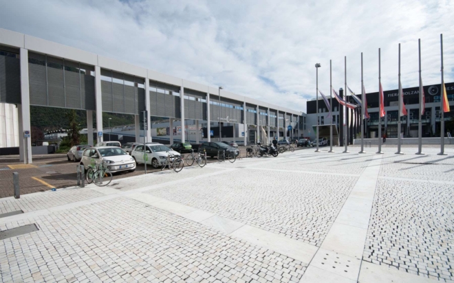 Piazza della Fiera Bolzano (10)